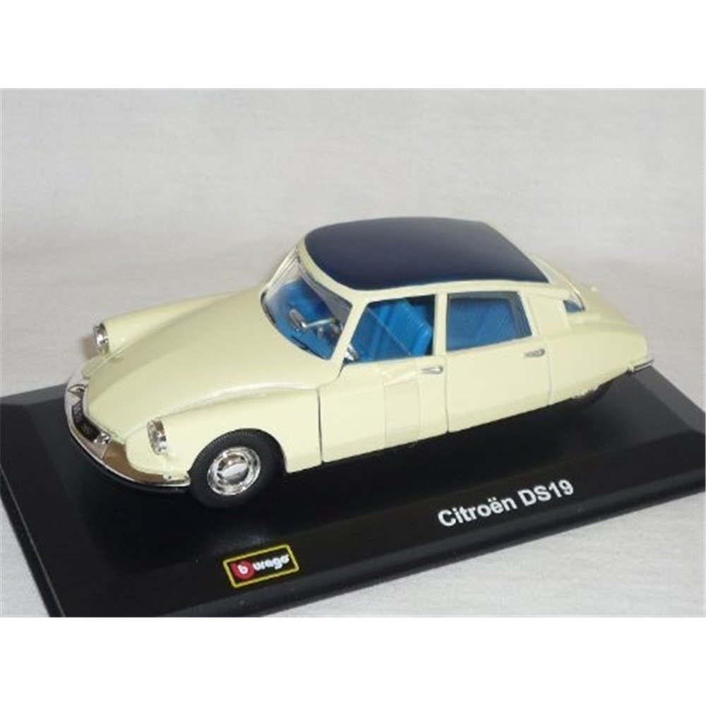 Citroën DS19 en color beig a escala 1:32